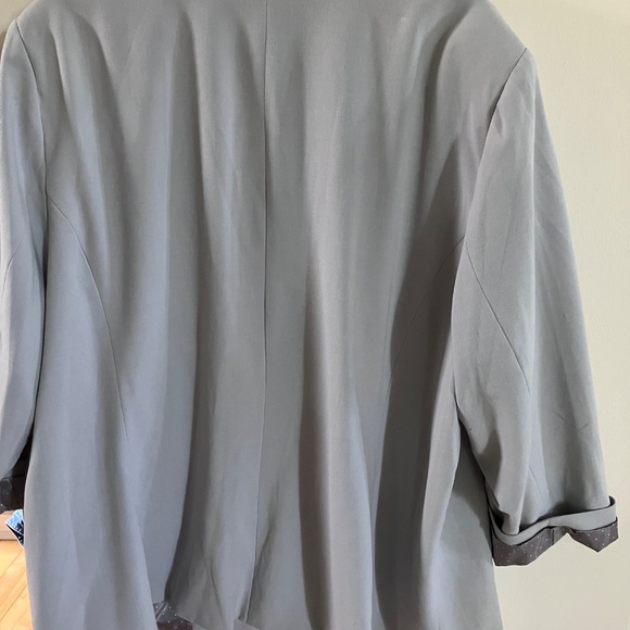 Blazer roll sleeves - Picture 2 of 5